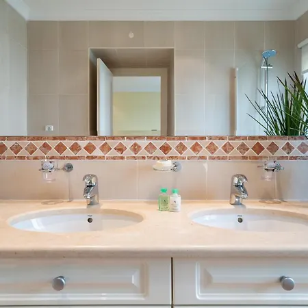 Vale De Lobo By Intiholidays Apartment