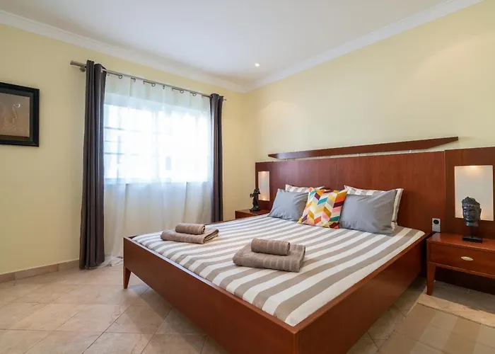 Vale De Lobo By Intiholidays דירה ואלה דה לובו